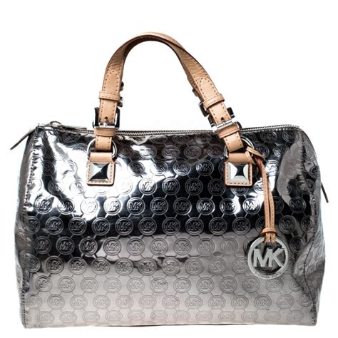 michael kors portemonnee zilver|Michael Kors designer silver handbags.